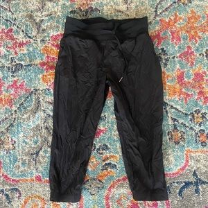 Lululemon crop studio pants!
